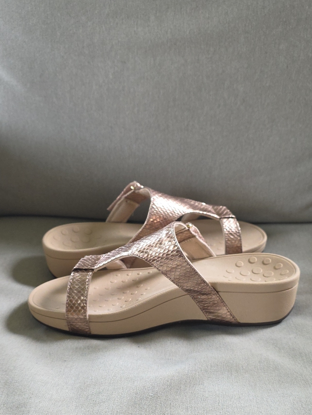 Vionic Metallic Rose Gold Snake Print Slip On Wedge Orthopedic Slide Sandal Sz 9 - Picture 4 of 14